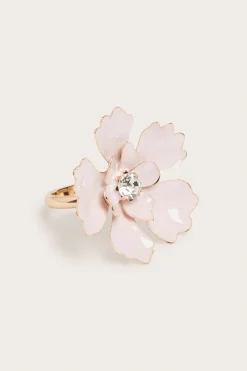 Ring med blomma