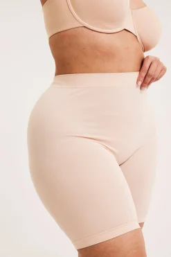 Seamless shortstrosa