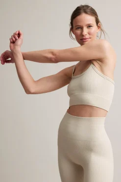 Seamless sport bh