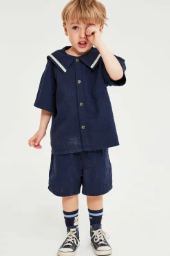 Set med shorts och skjorta