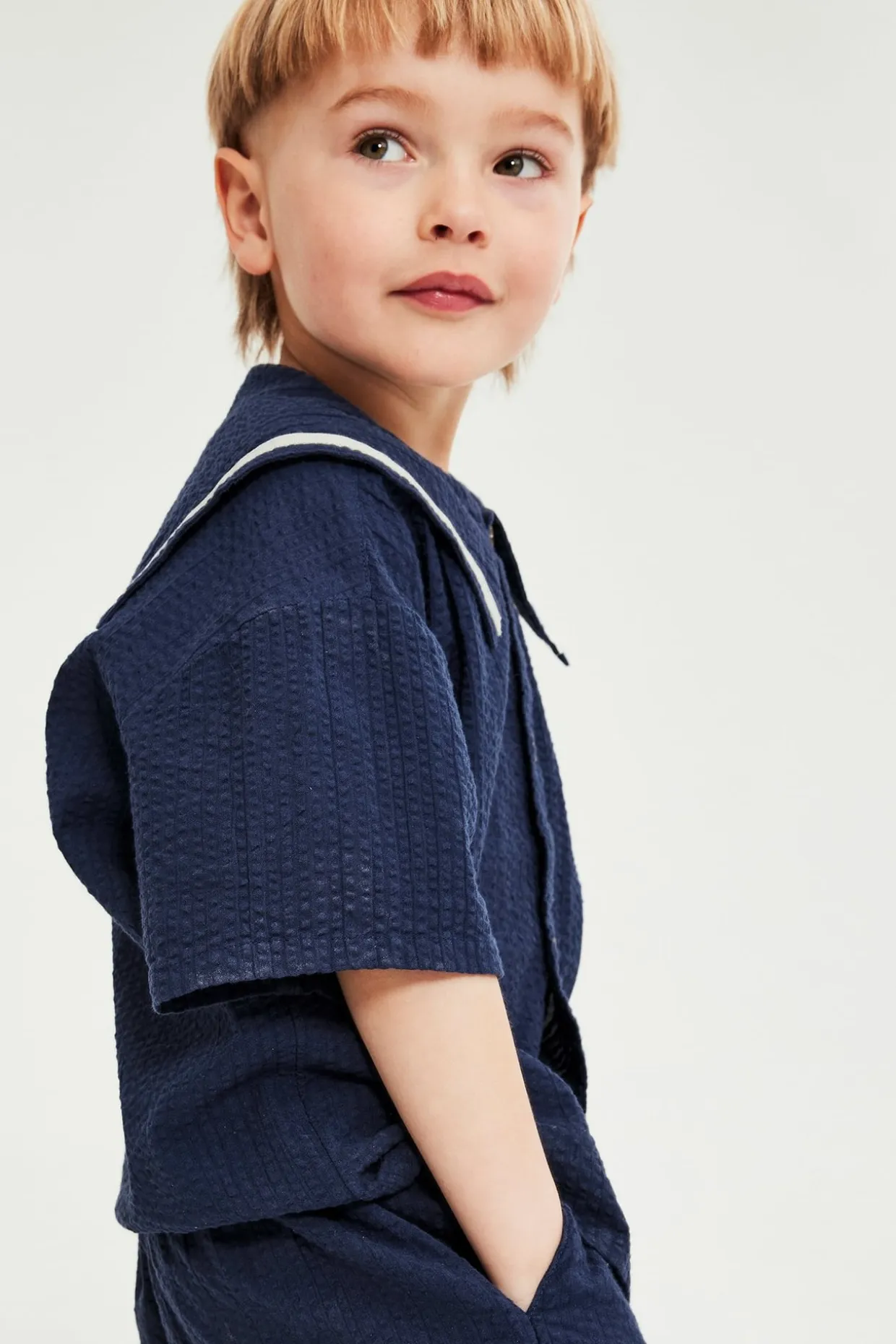 Set med shorts och skjorta