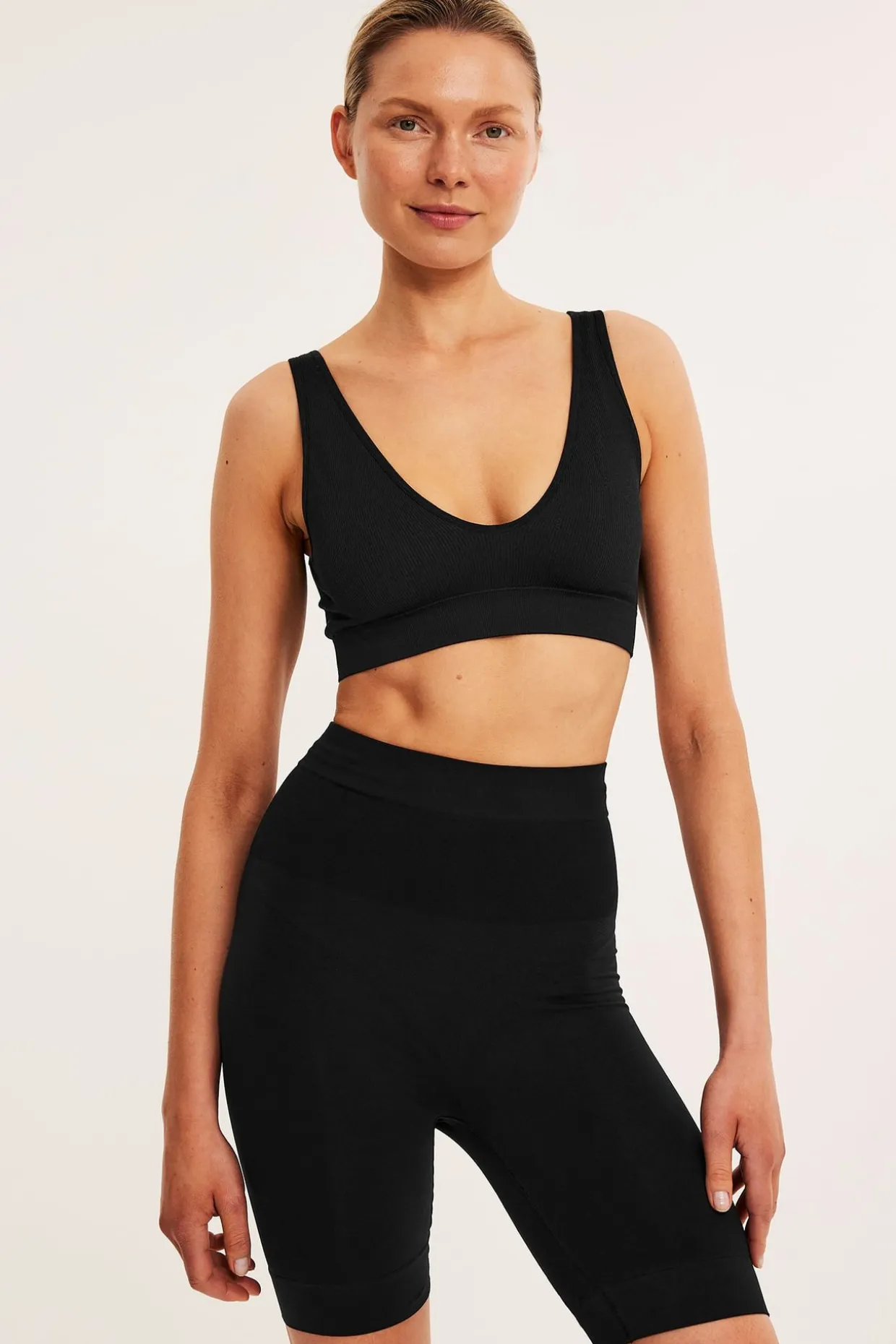 Shapingshorts seamless light shape