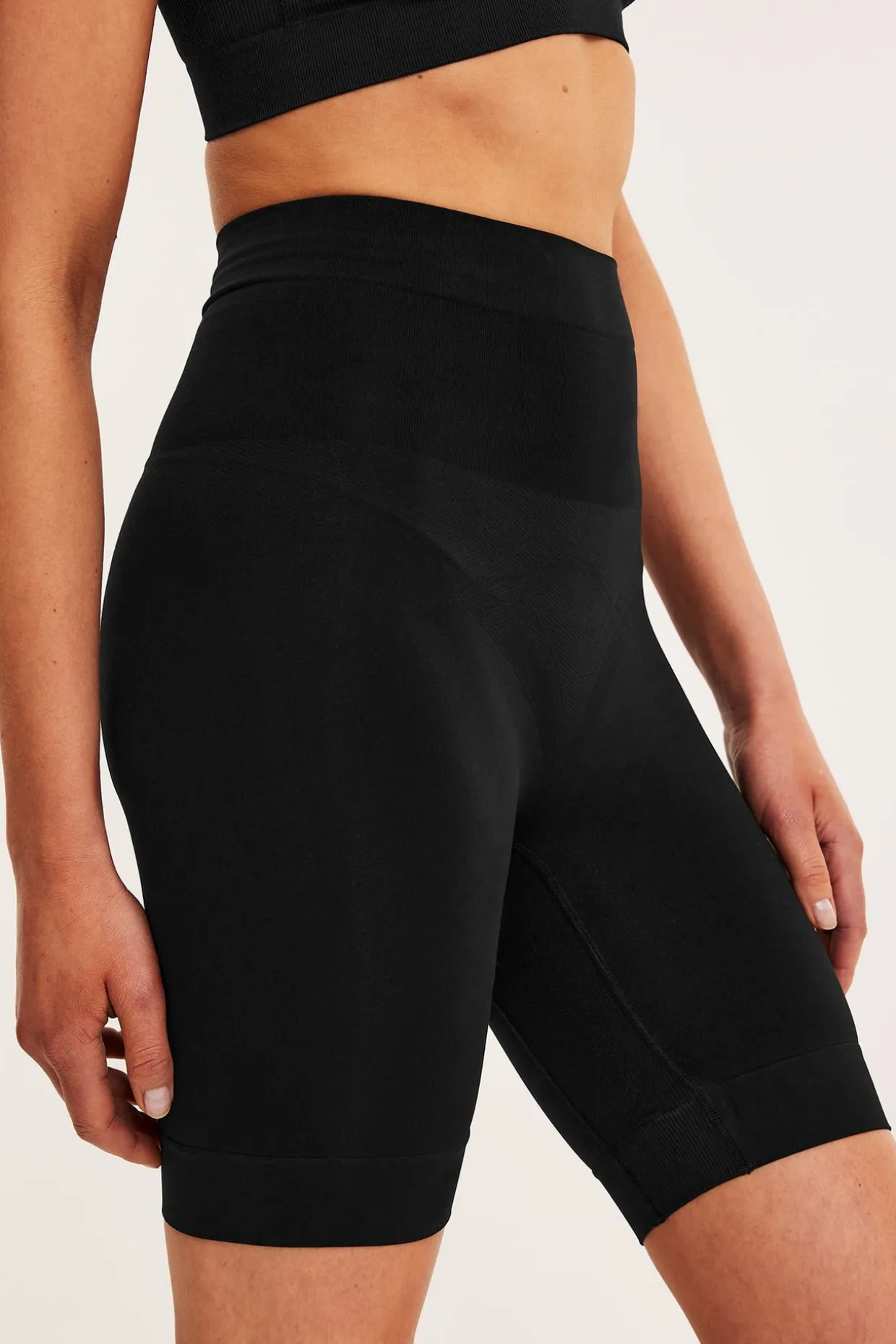 Shapingshorts seamless light shape