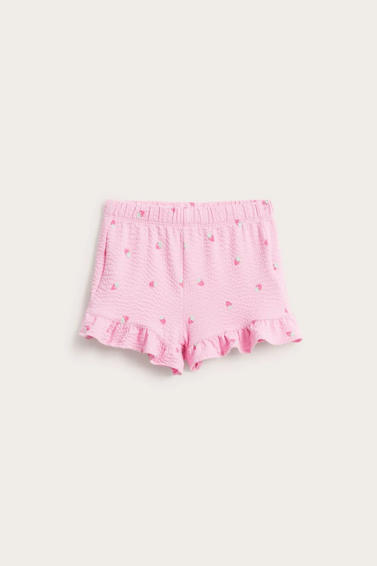 Shorts med jordgubbsmönster och volangkant