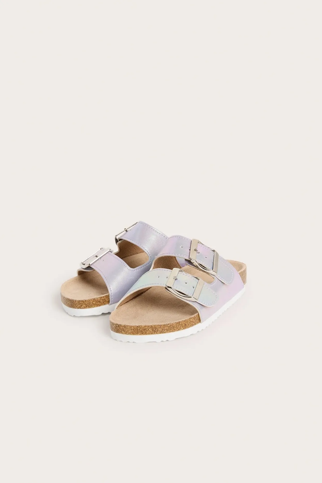 Skimrande sandaler