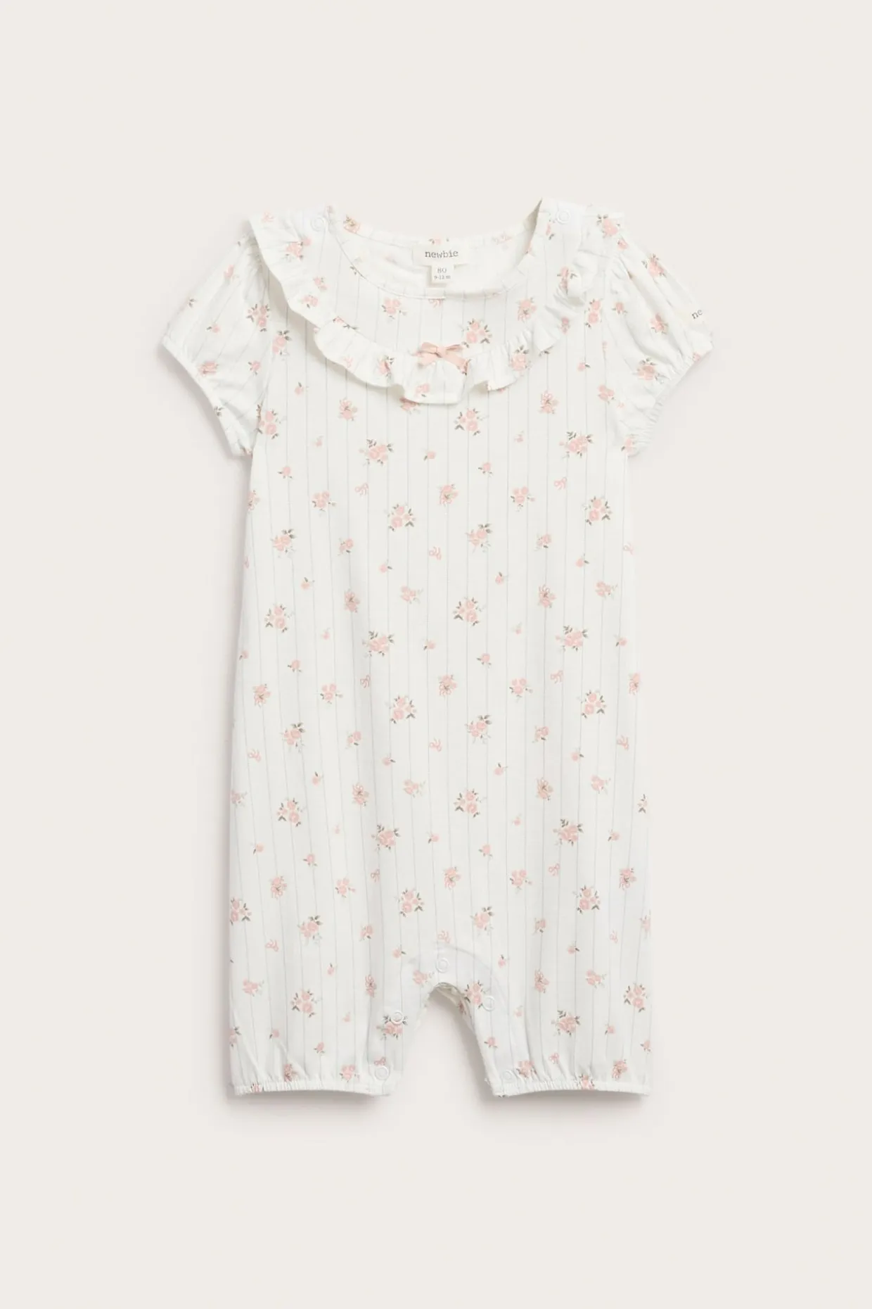 Småblommig pyjamas med volanger