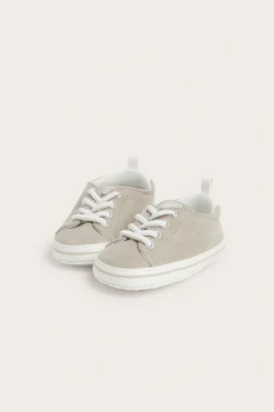 Sneakers i mockaimitation