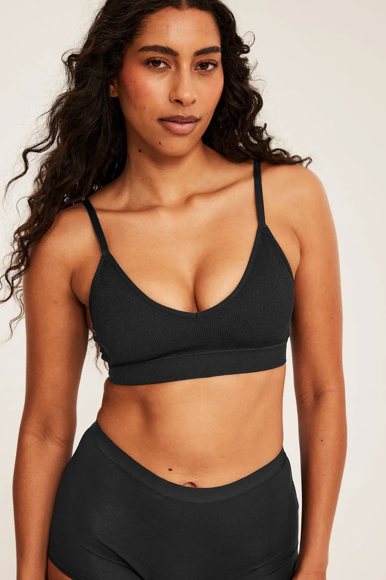 Soft ribbad seamless bh