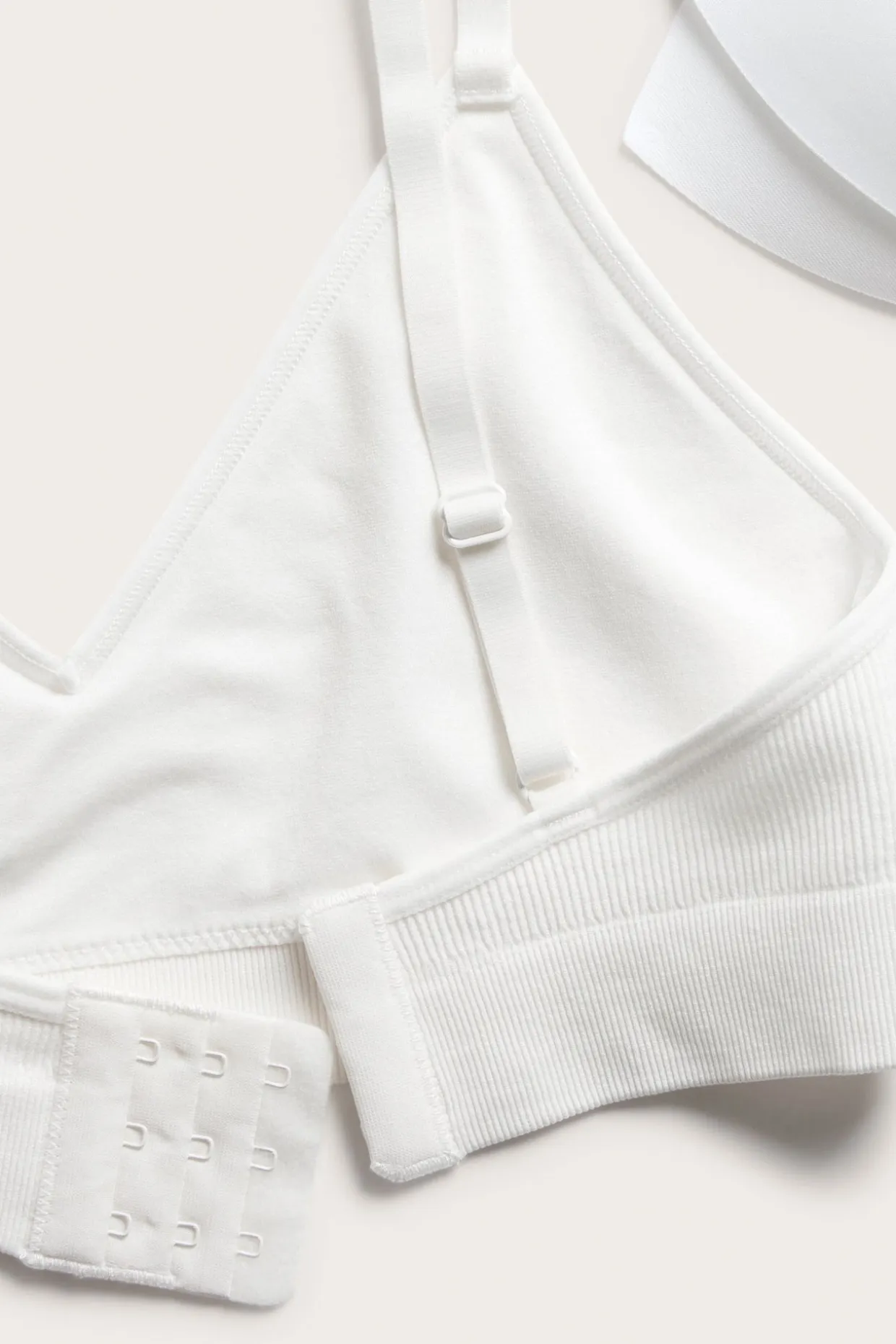 Soft ribbad seamless bh