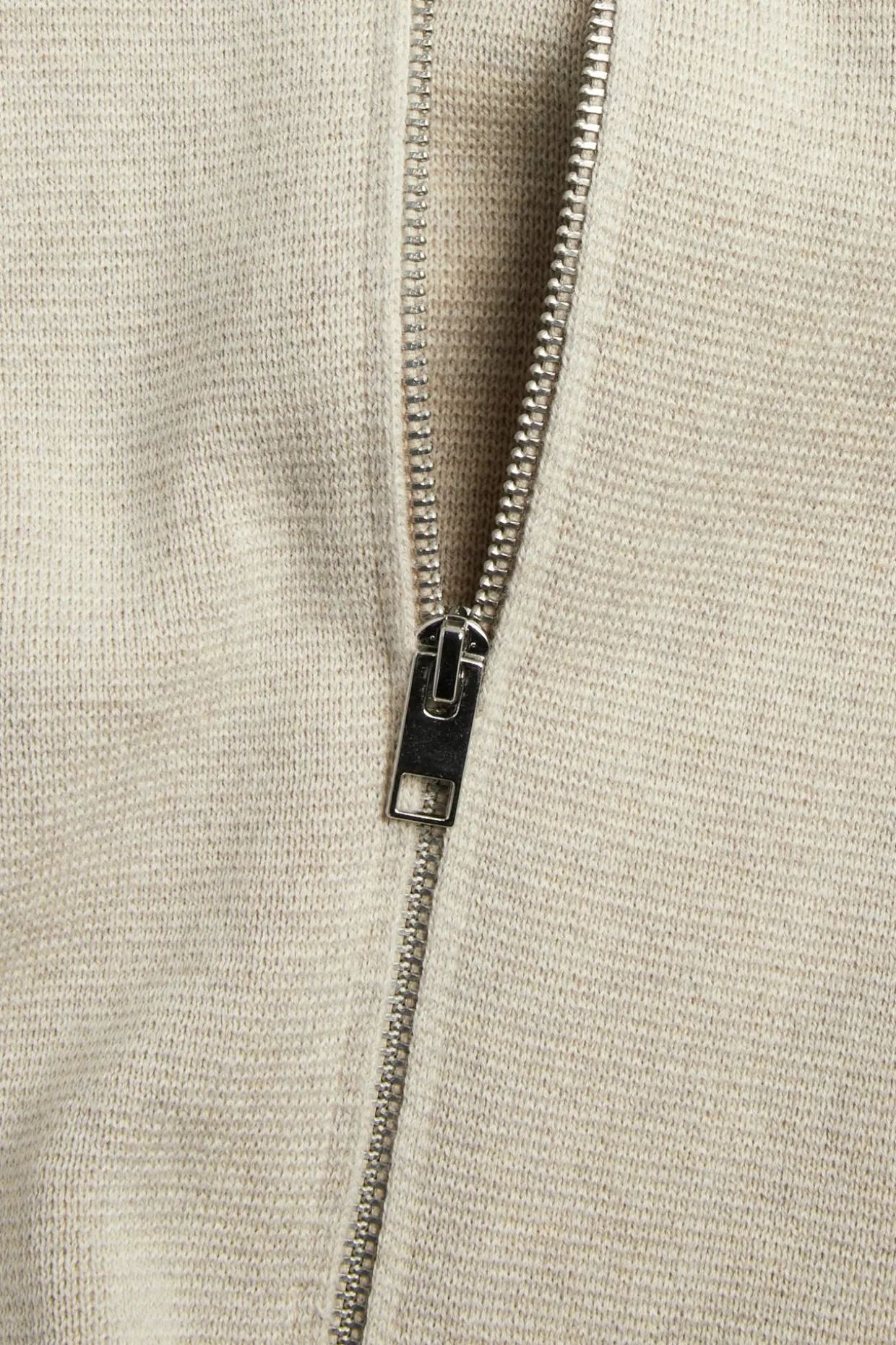 Stickad cardigan med dragkedja