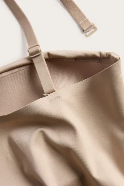 Stringbody light shape med vadderade kupor