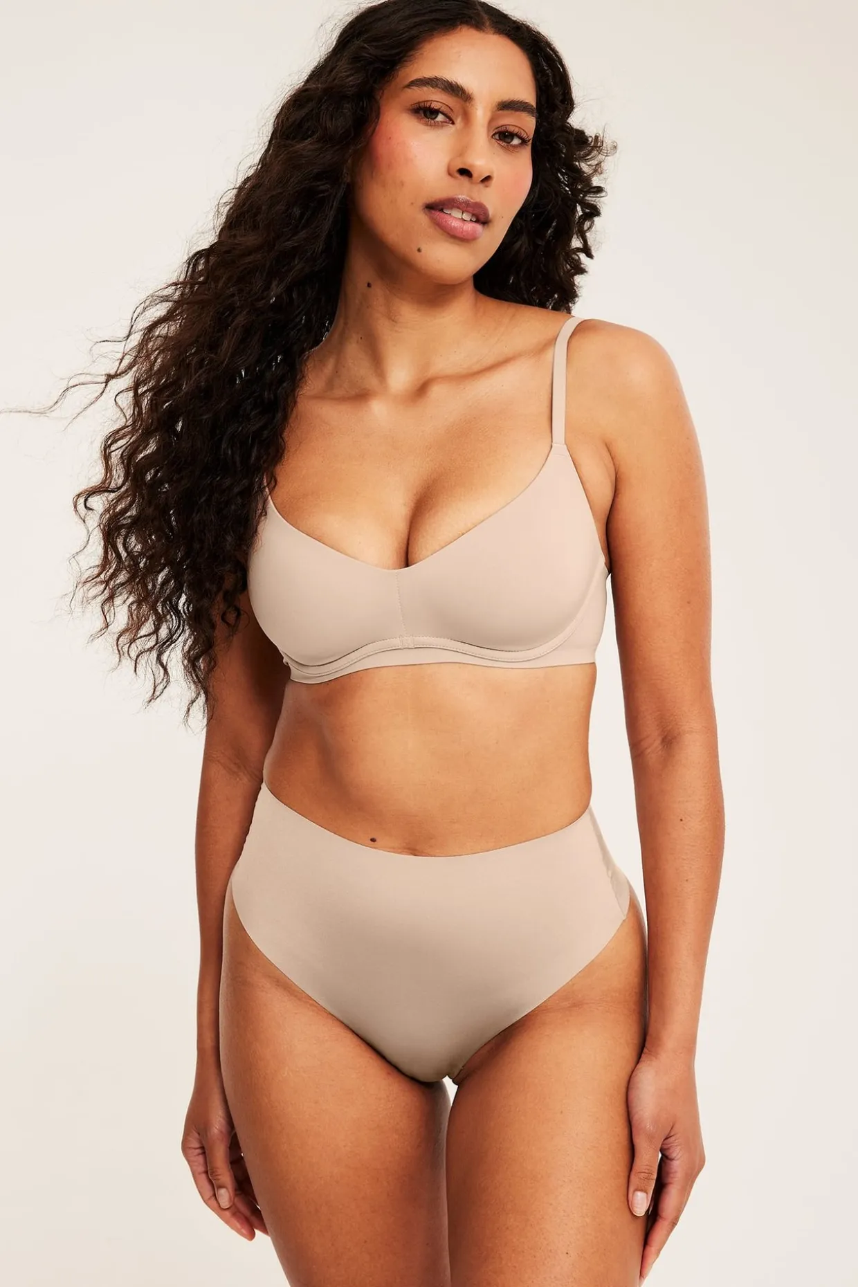Stringtrosa seamless light shape