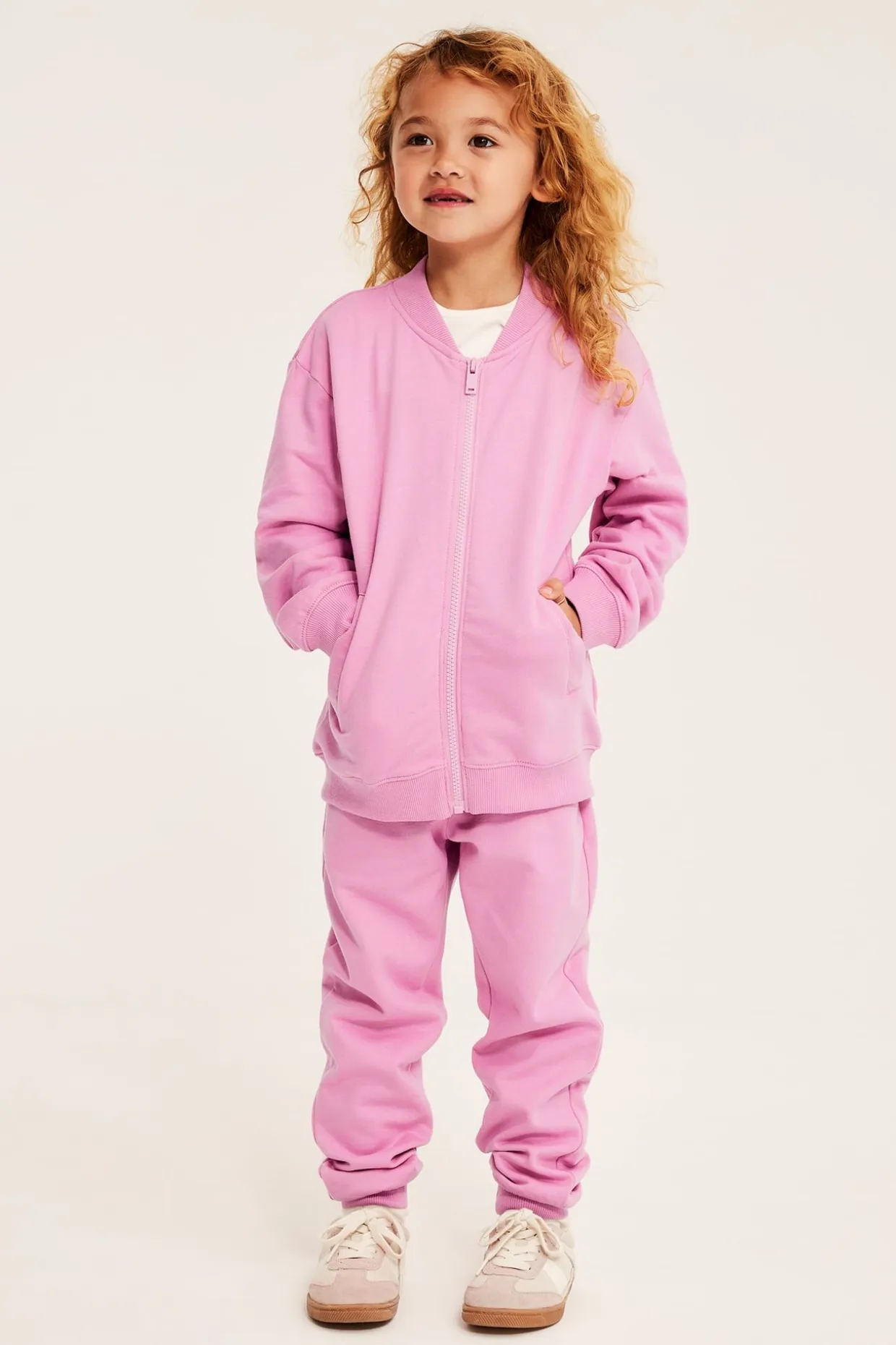 Sweatshirt med dragkedja