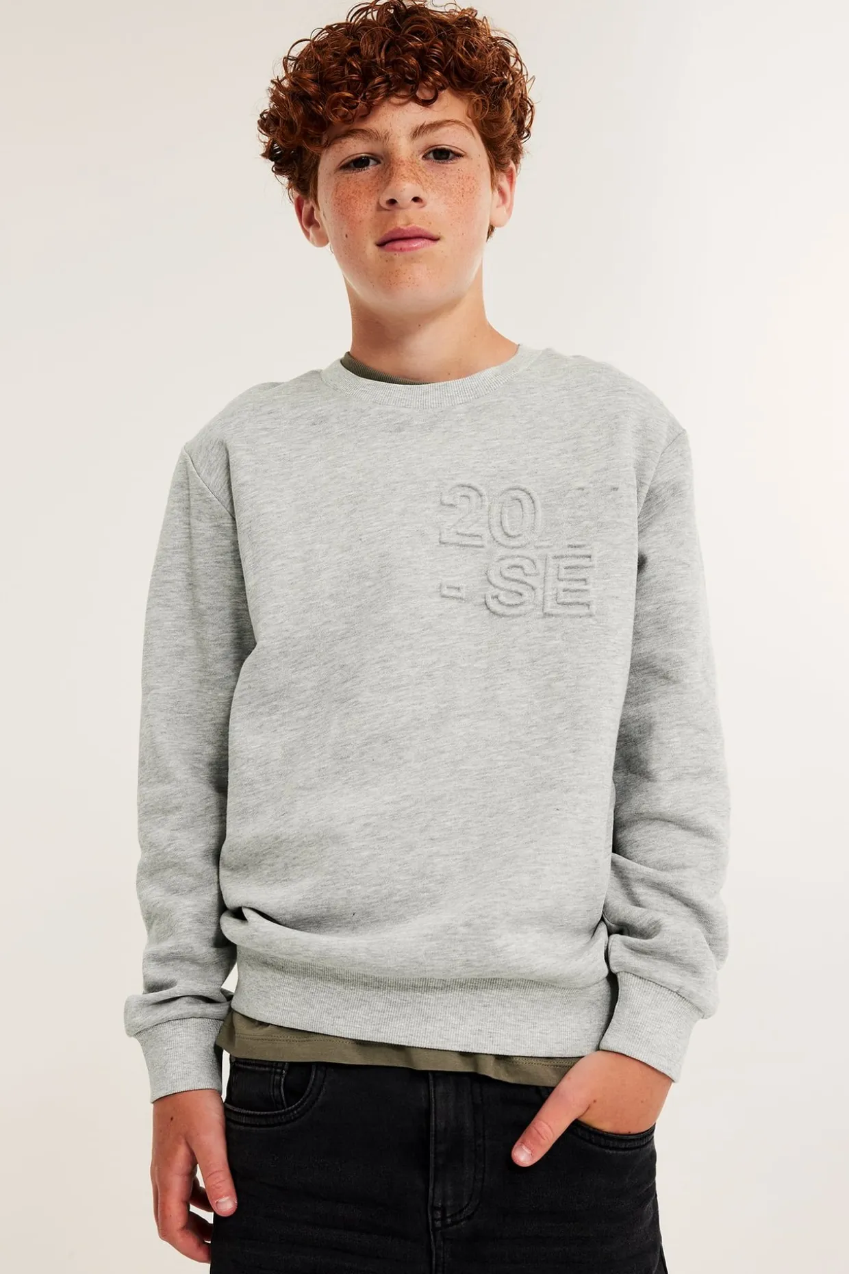 Sweatshirt med präglat texttryck