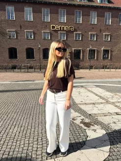 Topp med korta vida ärmar