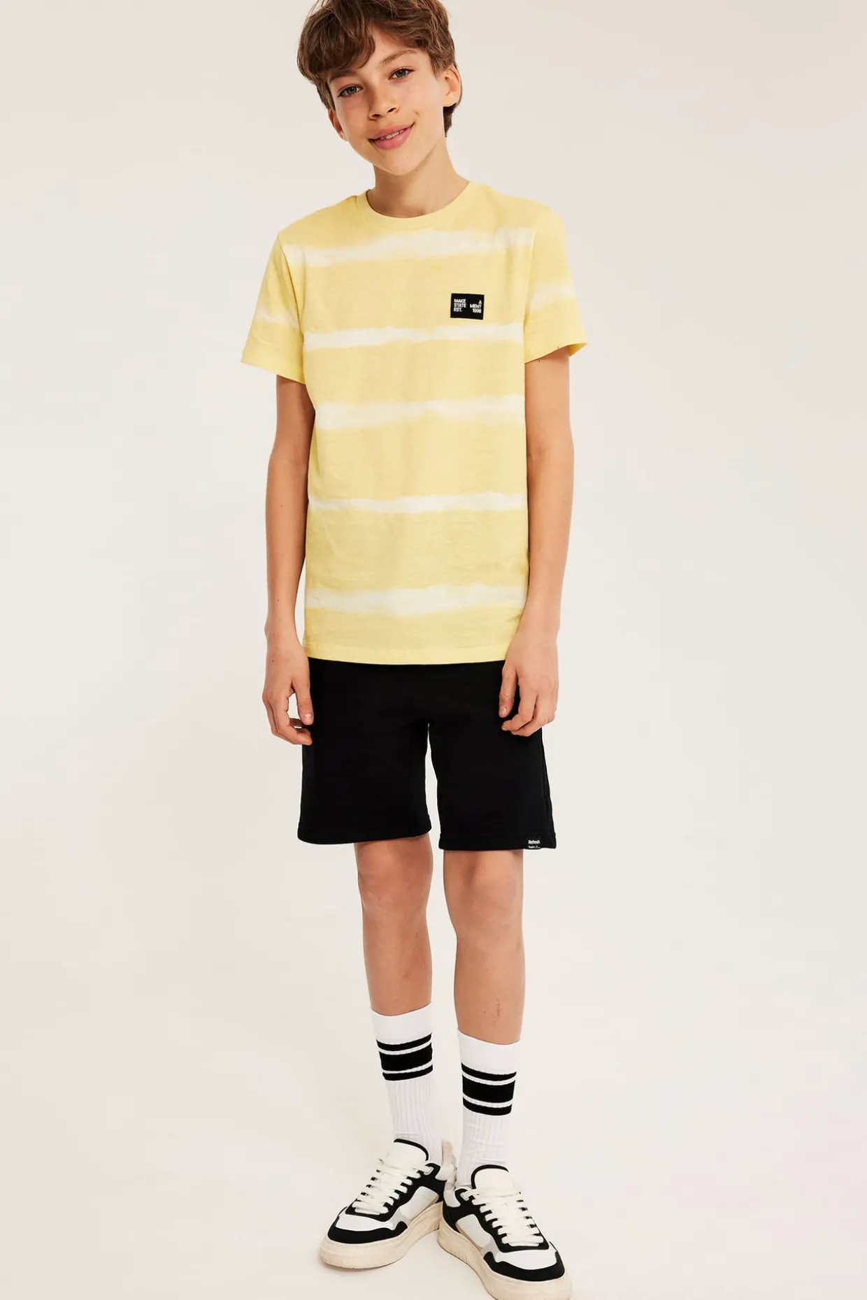 T-shirt med batikmönster