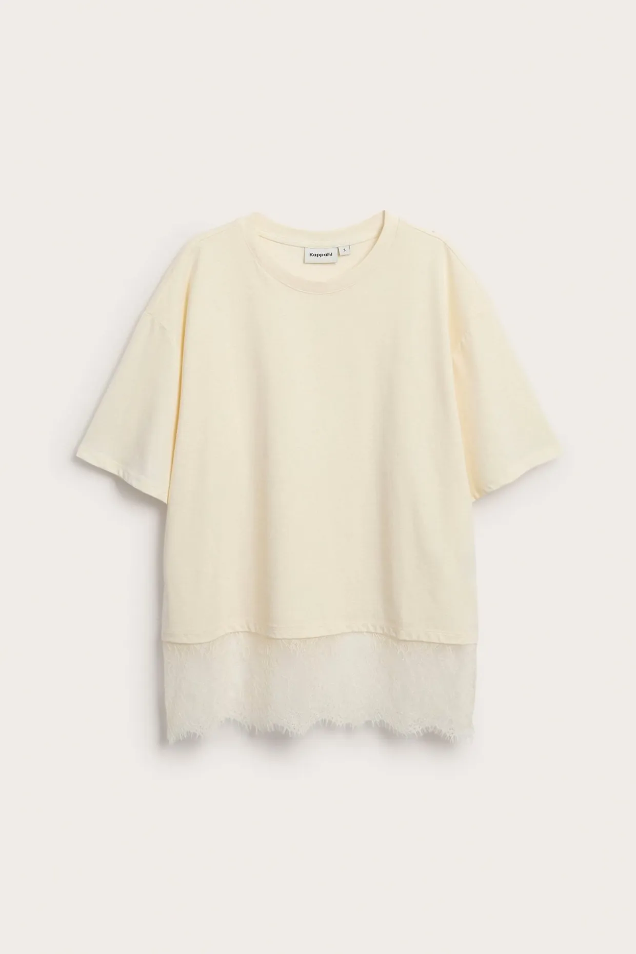 T-shirt med spetskant