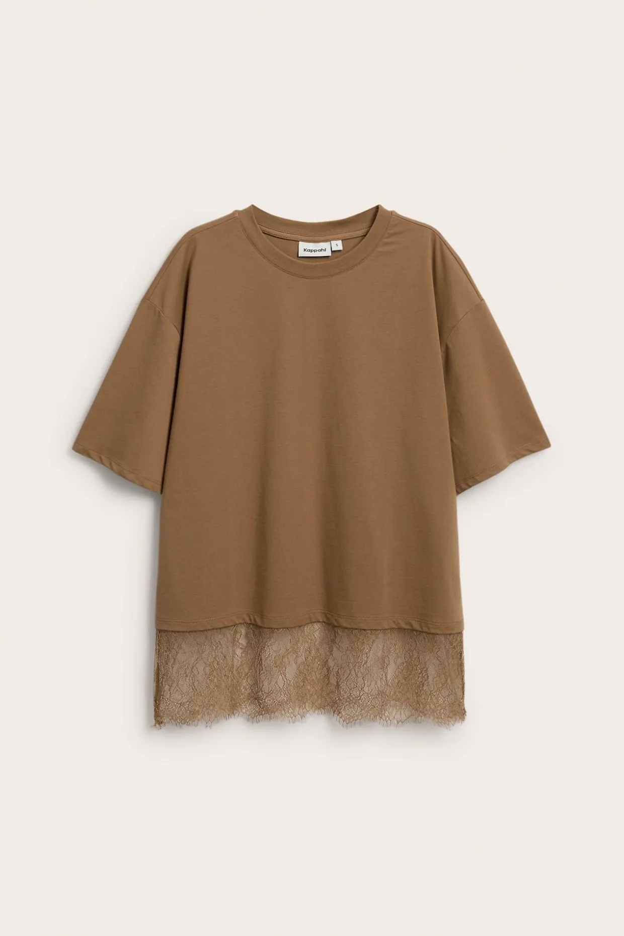 T-shirt med spetskant