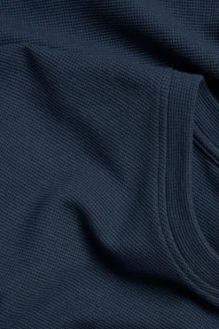 T-shirt med strukturmönster regular fit