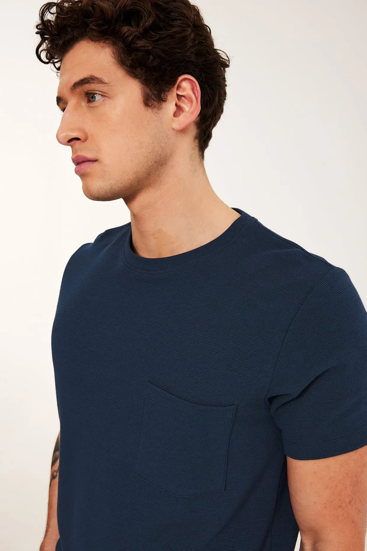 T-shirt med strukturmönster regular fit