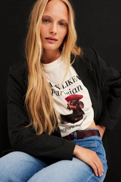T-shirt med tryck "Je t'aime Paris"