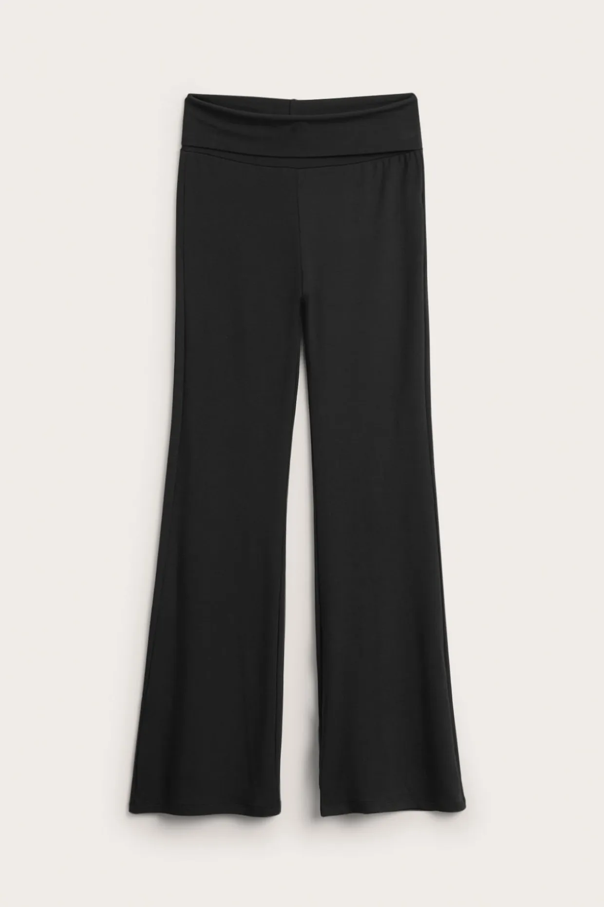 Utsvängda yoga pants